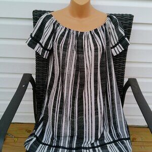 XHILERATION SIZE SMALL BLACK AND WHITE STRIPE DRESS